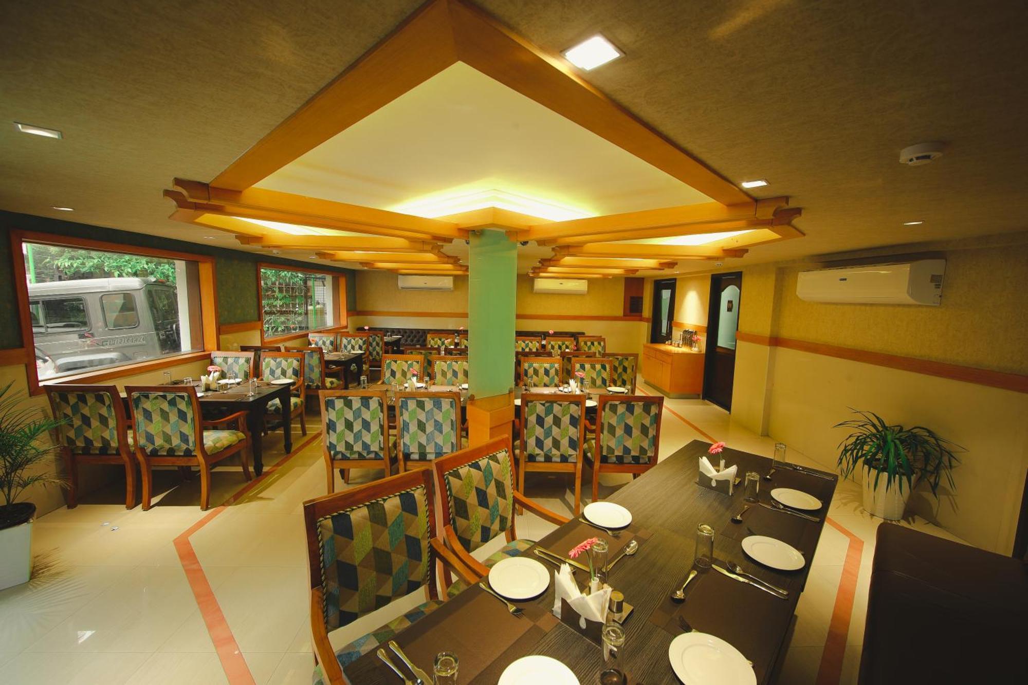 Akhil Classic Thiruvananthapuram Dış mekan fotoğraf