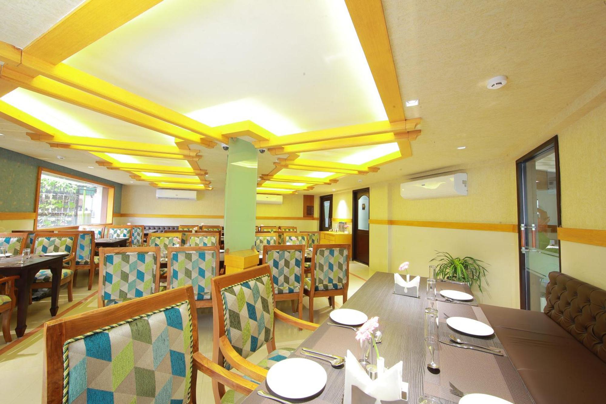 Akhil Classic Thiruvananthapuram Dış mekan fotoğraf