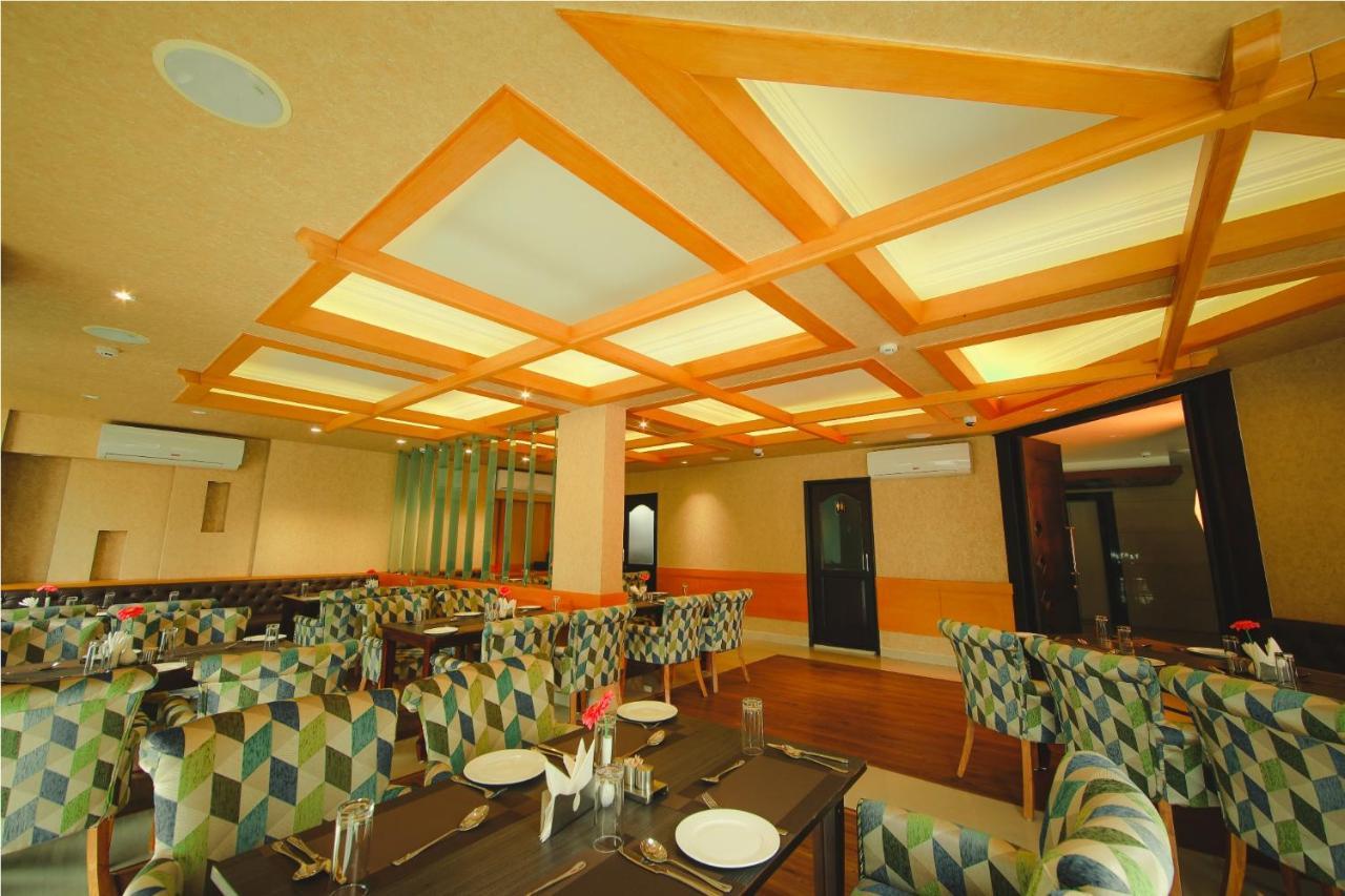 Akhil Classic Thiruvananthapuram Dış mekan fotoğraf